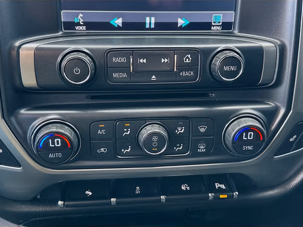 2014 Chevrolet Silverado 1500 Crew Cab 4x4 Image 16