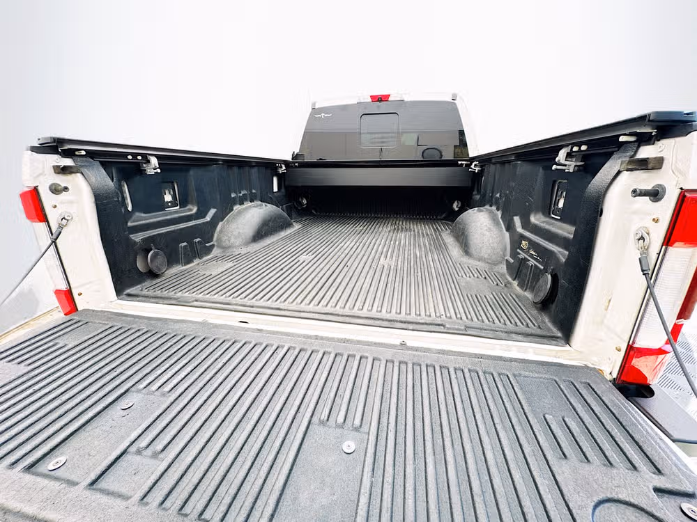 2017 Ford F-350 Super Duty Platinum Crew Cab Image 28