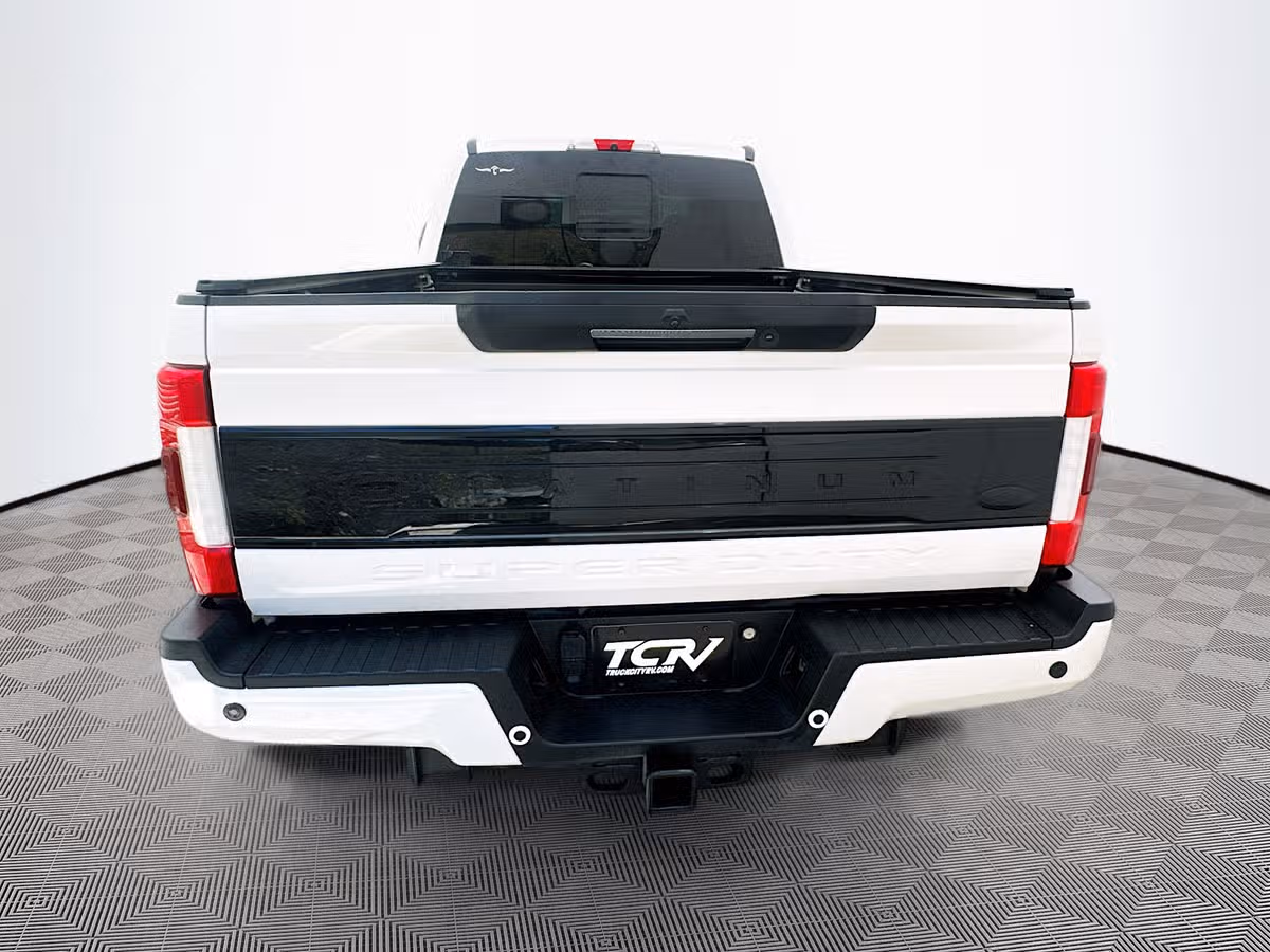 2017 Ford F-350 Super Duty Platinum Crew Cab Image 7