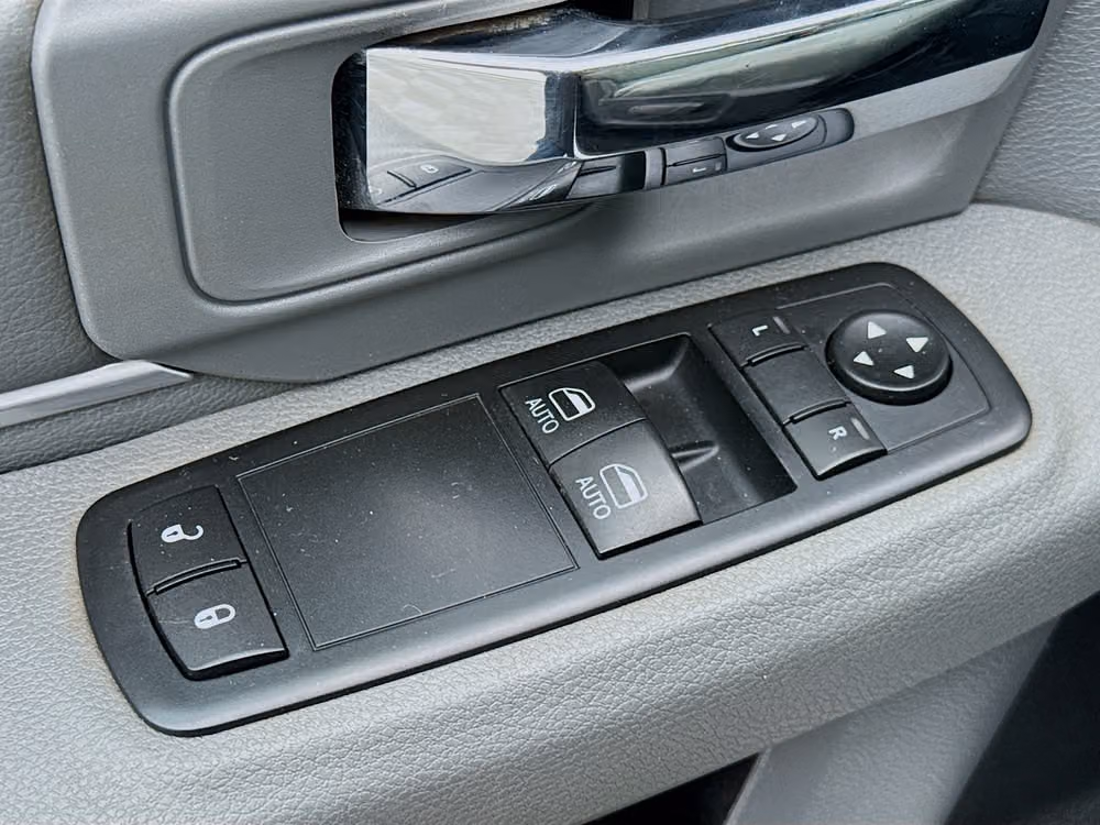 2016 Ram 1500 Tradesman Regular Cab Image 18