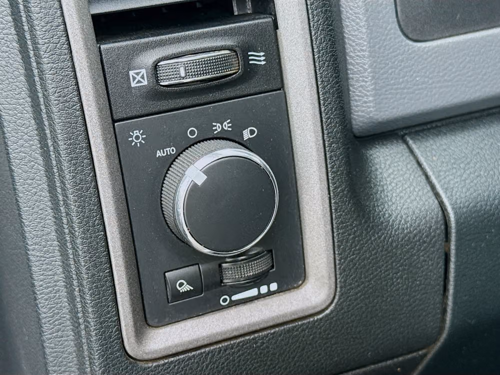 2016 Ram 1500 Tradesman Regular Cab Image 10