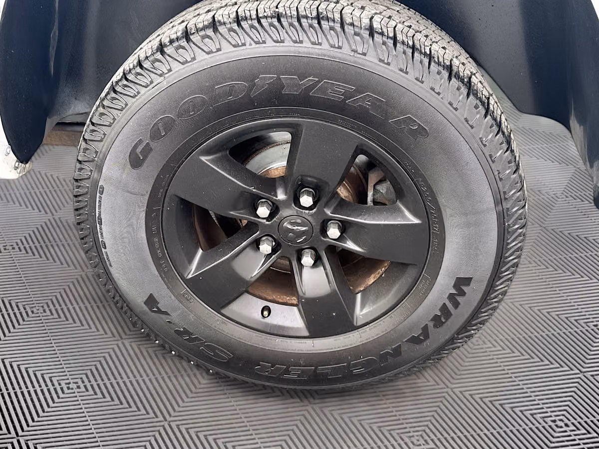 2016 Ram 1500 Tradesman Regular Cab Image 26