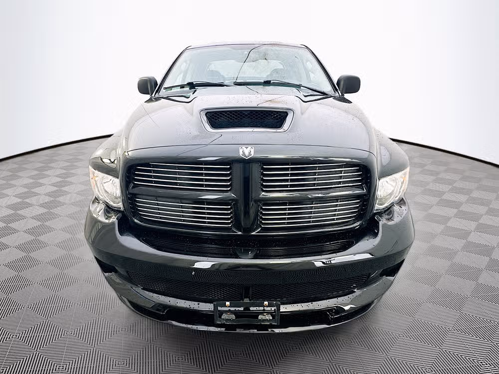 2005 Dodge Ram 1500 SRT-10 Base Quad Cab Image 2