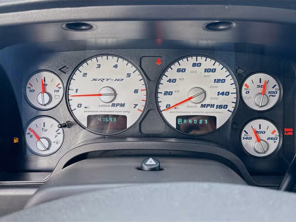 2005 Dodge Ram 1500 SRT-10 Base Quad Cab Image 13