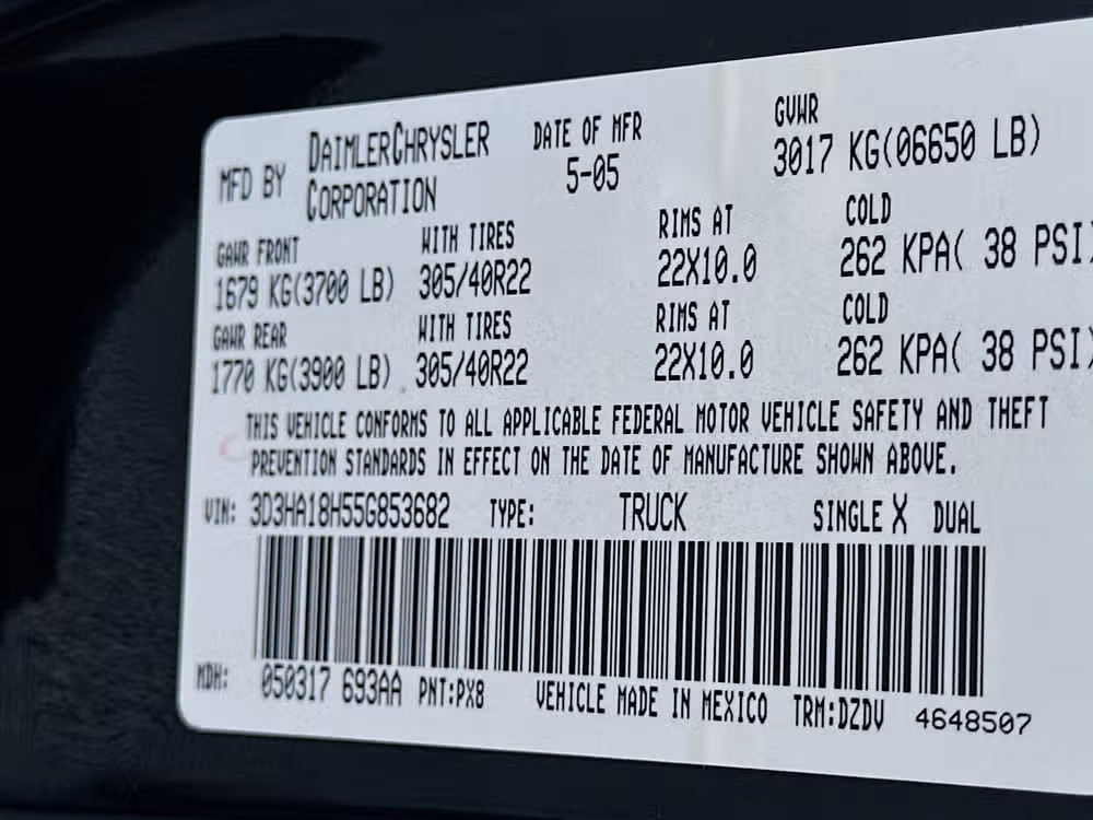 2005 Dodge Ram 1500 SRT-10 Base Quad Cab Image 28