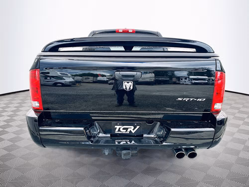 2005 Dodge Ram 1500 SRT-10 Base Quad Cab Image 6