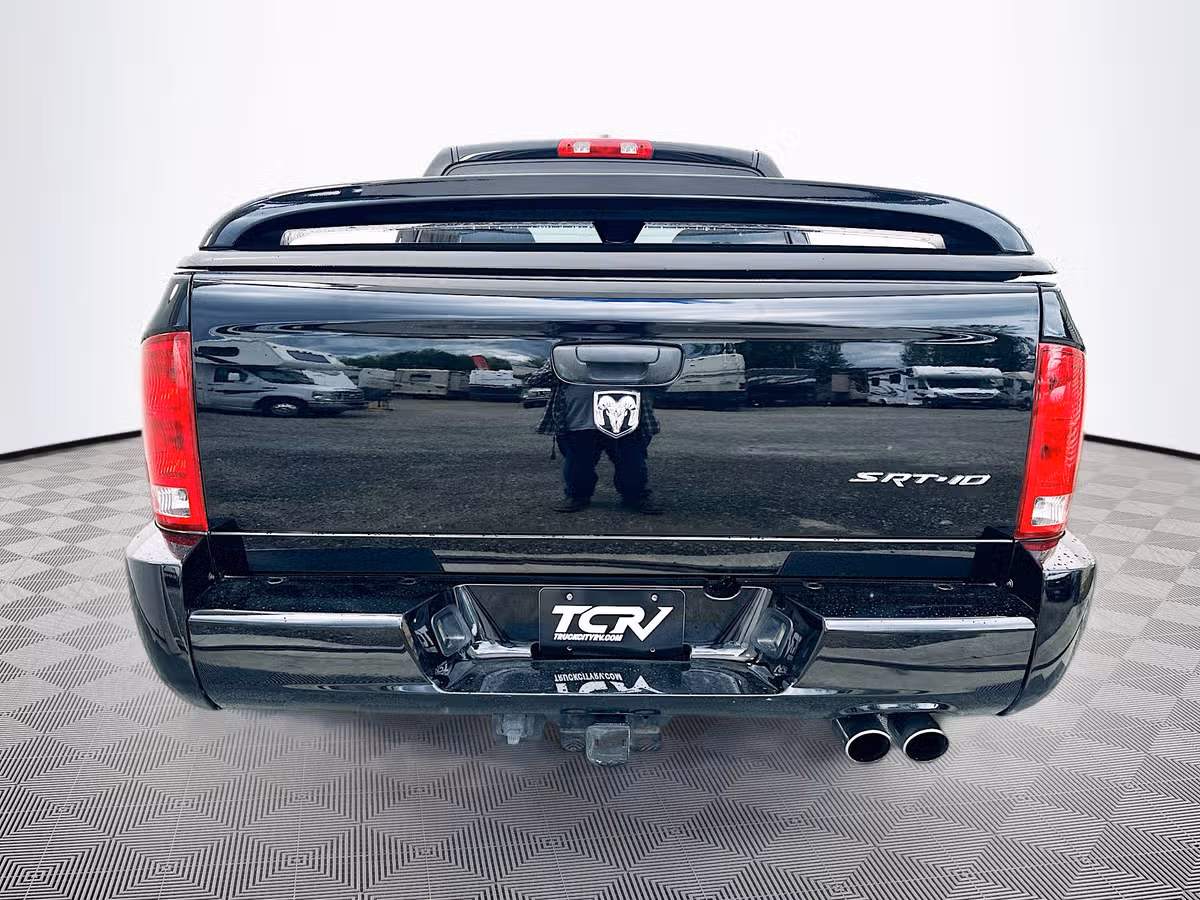 2005 Dodge Ram 1500 SRT-10 Base Quad Cab Image 6