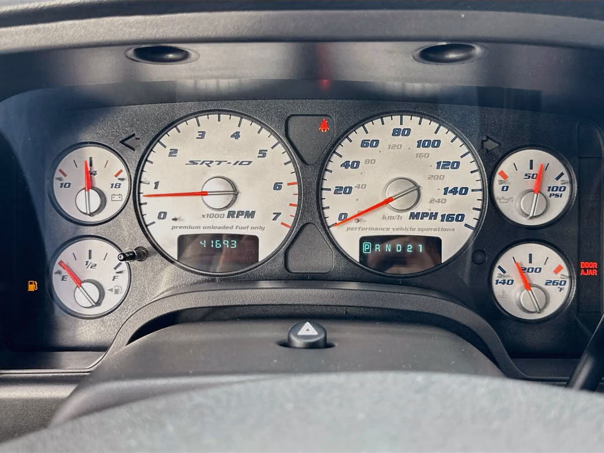 2005 Dodge Ram 1500 SRT-10 Base Quad Cab Image 13
