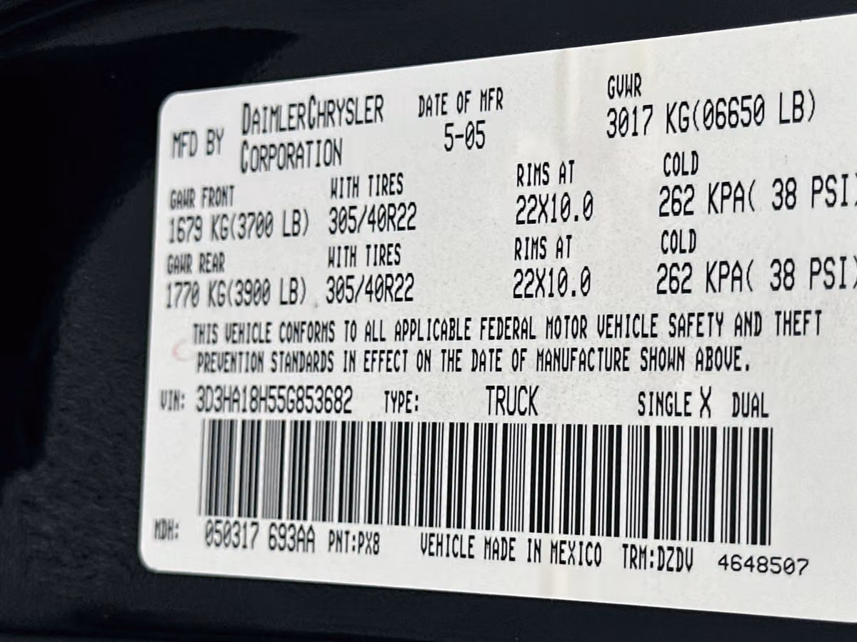 2005 Dodge Ram 1500 SRT-10 Base Quad Cab Image 28