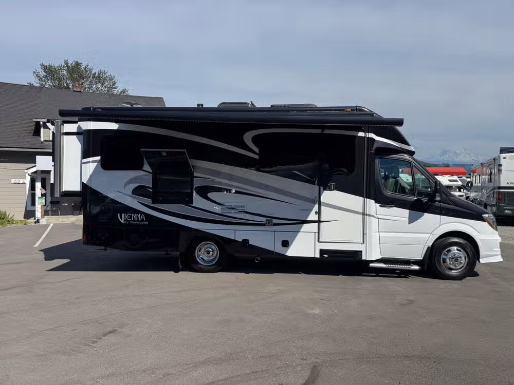 2018 Renegade Vienna Class B Diesel Image 3
