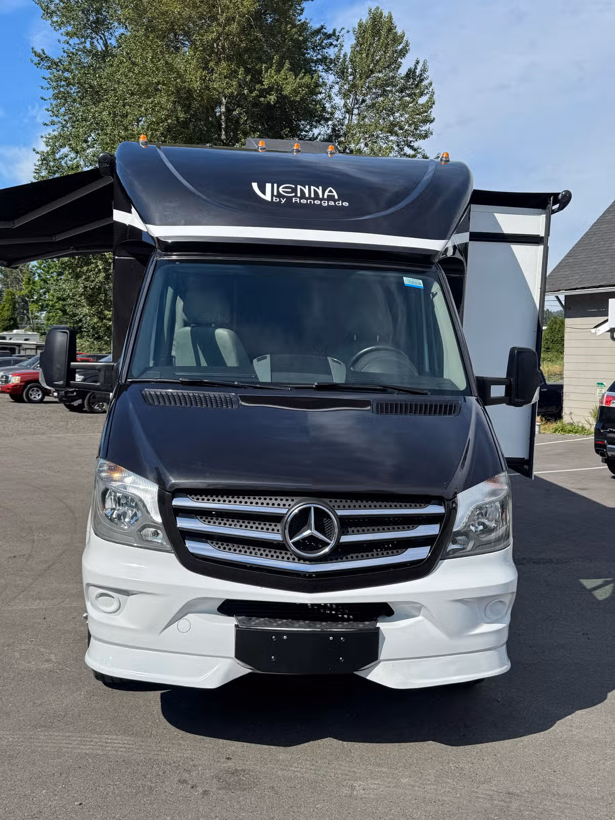 2018 Renegade Vienna Class B Diesel Image 6