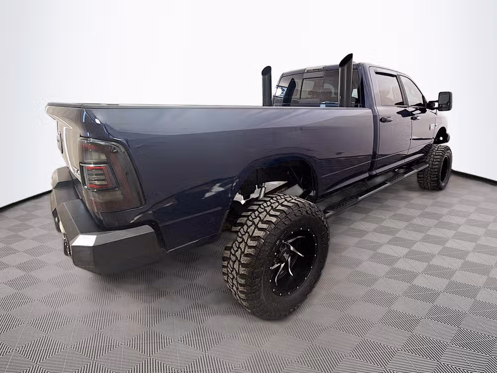 2012 Ram 3500 Long bed diesel Lifted 4x4 Image 6