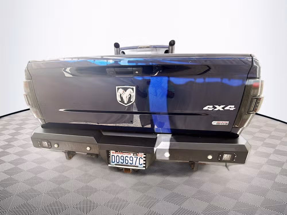 2012 Ram 3500 Long bed diesel Lifted 4x4 Image 5