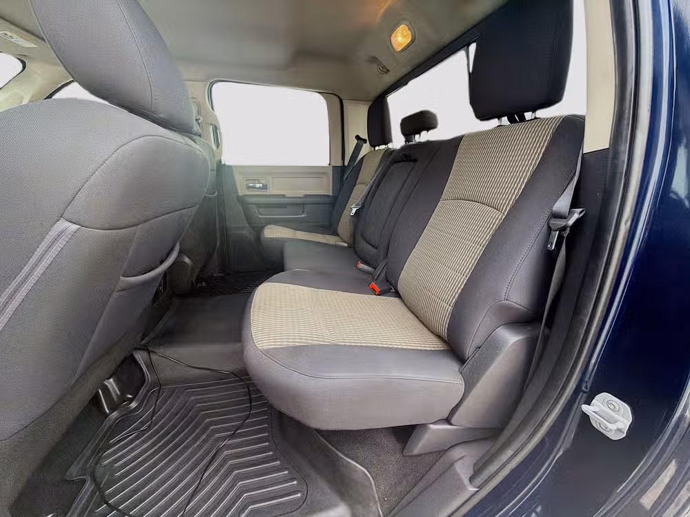 2012 Ram 3500 Long bed diesel Lifted 4x4 Image 21