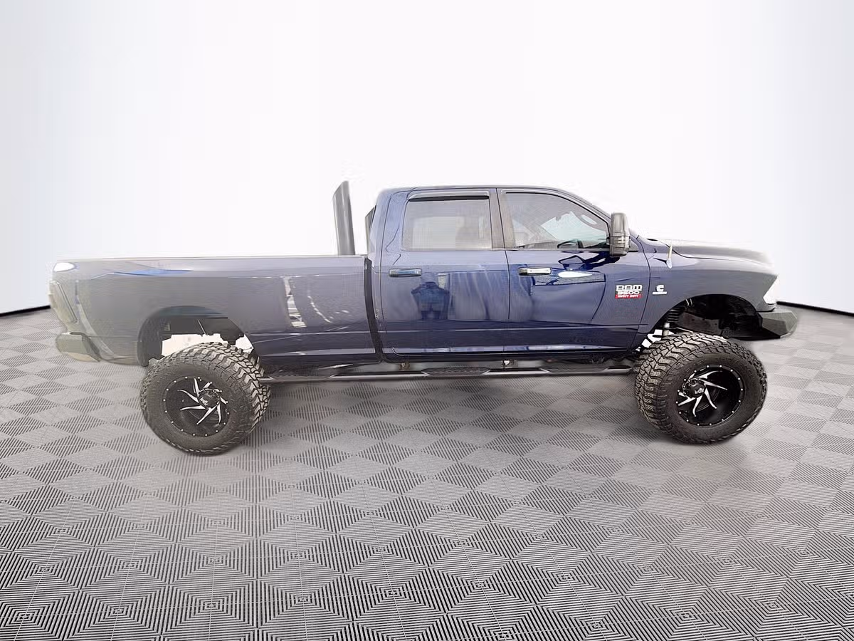 2012 Ram 3500 Long bed diesel Lifted 4x4 Image 7