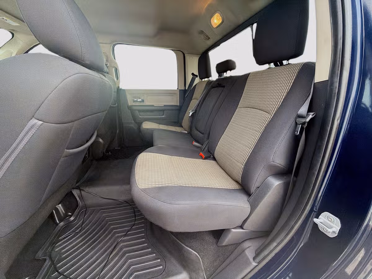 2012 Ram 3500 Long bed diesel Lifted 4x4 Image 21