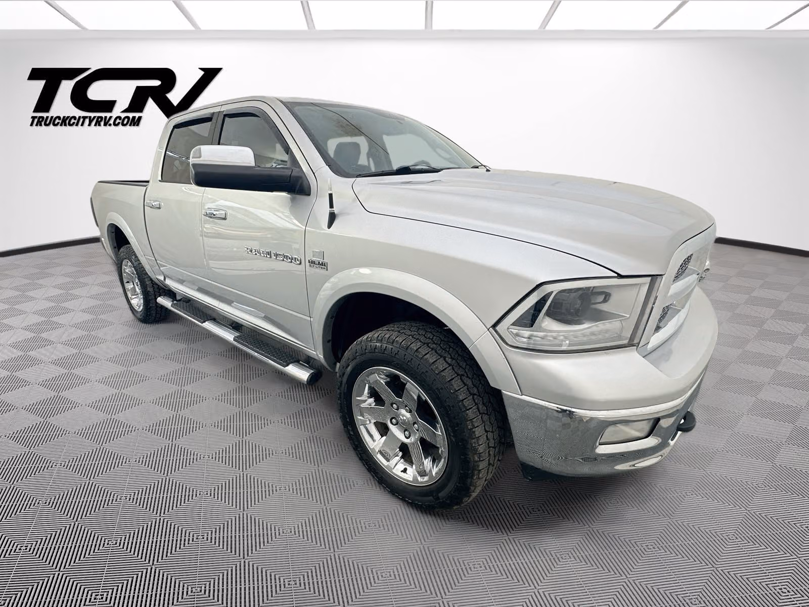 2012 Ram 1500 Laramie Crew Cab Upper Image 1