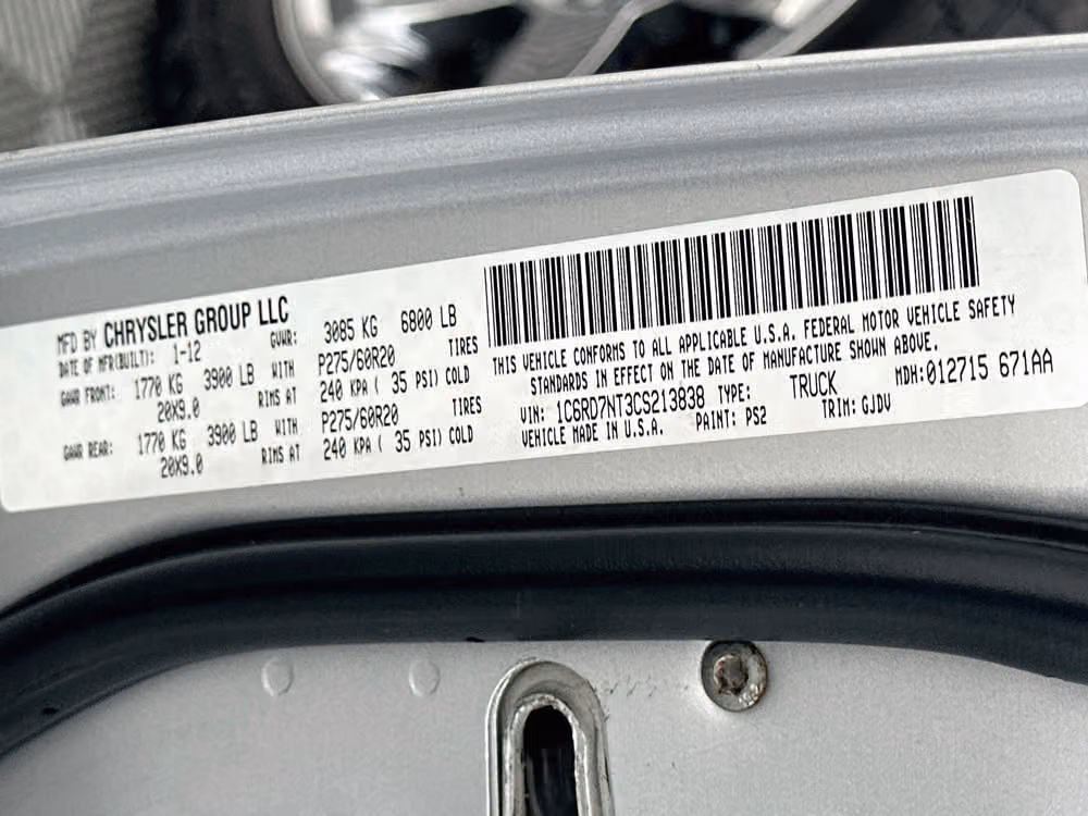2012 Ram 1500 Laramie Crew Cab Image 31