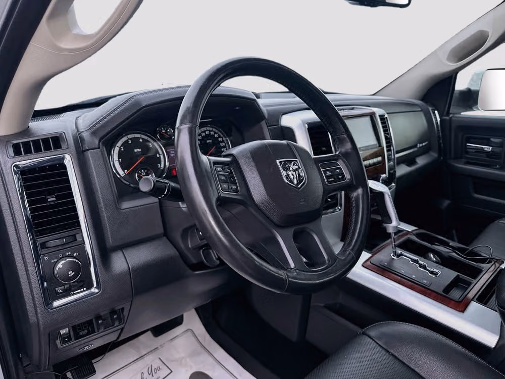 2012 Ram 1500 Laramie Crew Cab Image 9