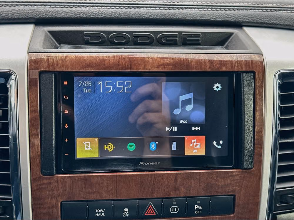 2012 Ram 1500 Laramie Crew Cab Image 15