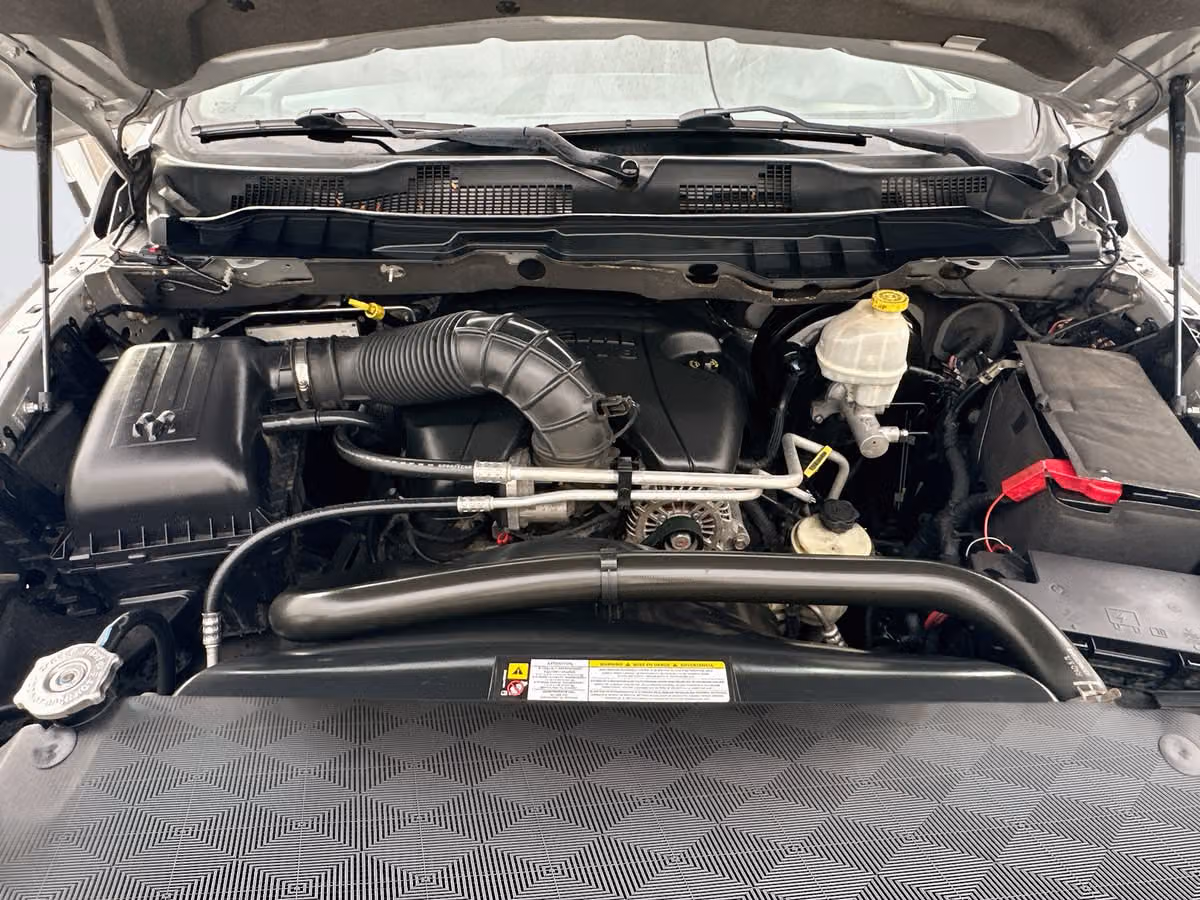 2012 Ram 1500 Laramie Crew Cab Image 29