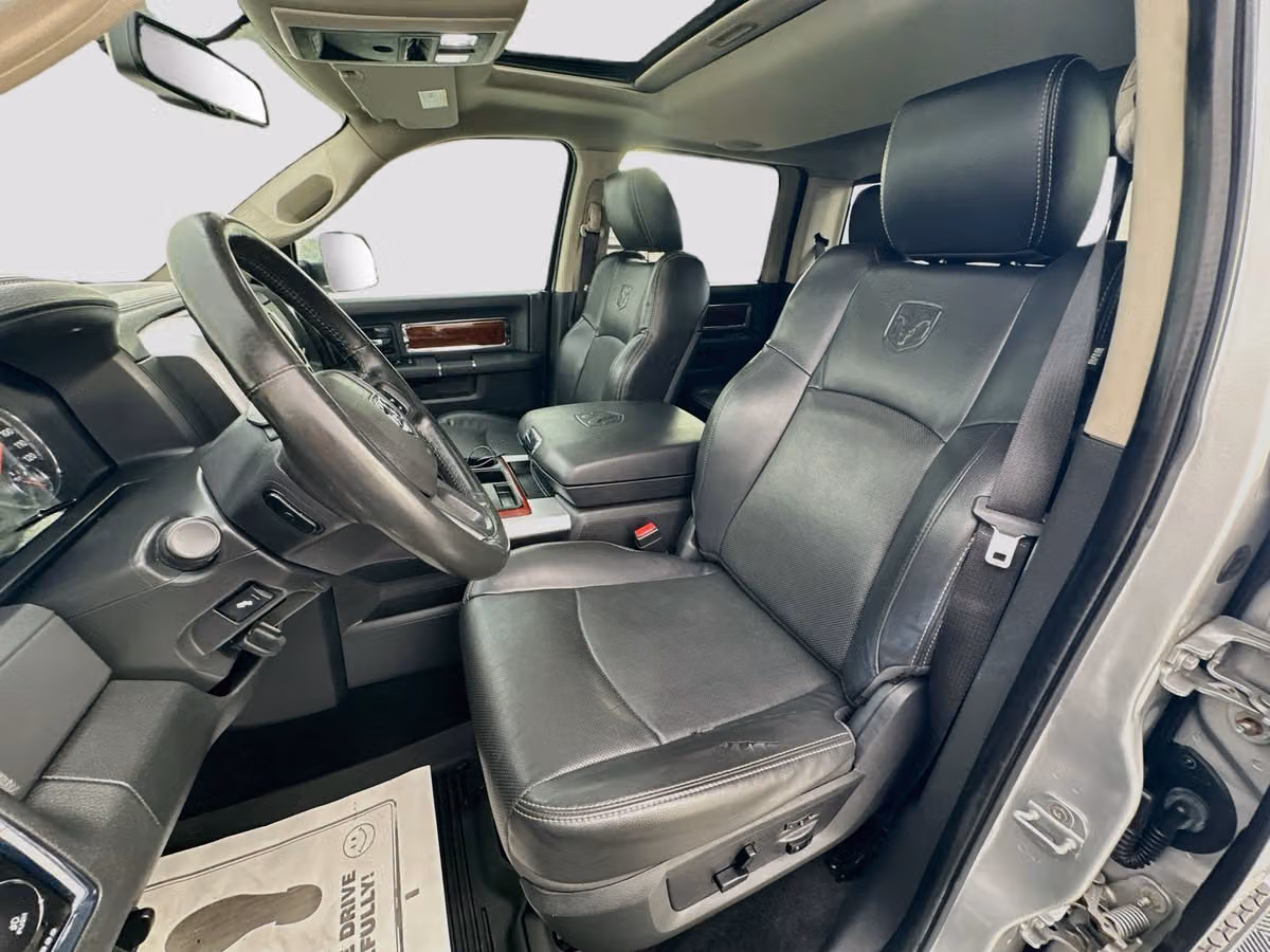 2012 Ram 1500 Laramie Crew Cab Image 11