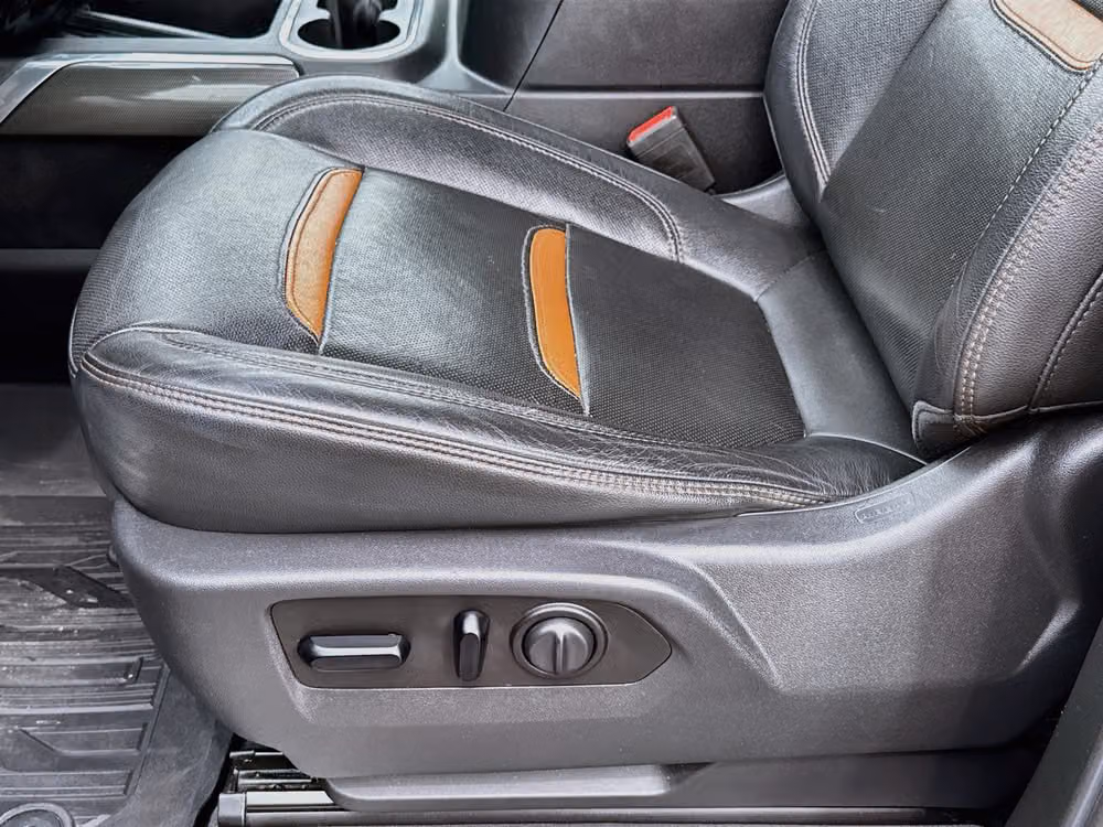2019 GMC Sierra 1500 AT4 Crew Cab Image 23