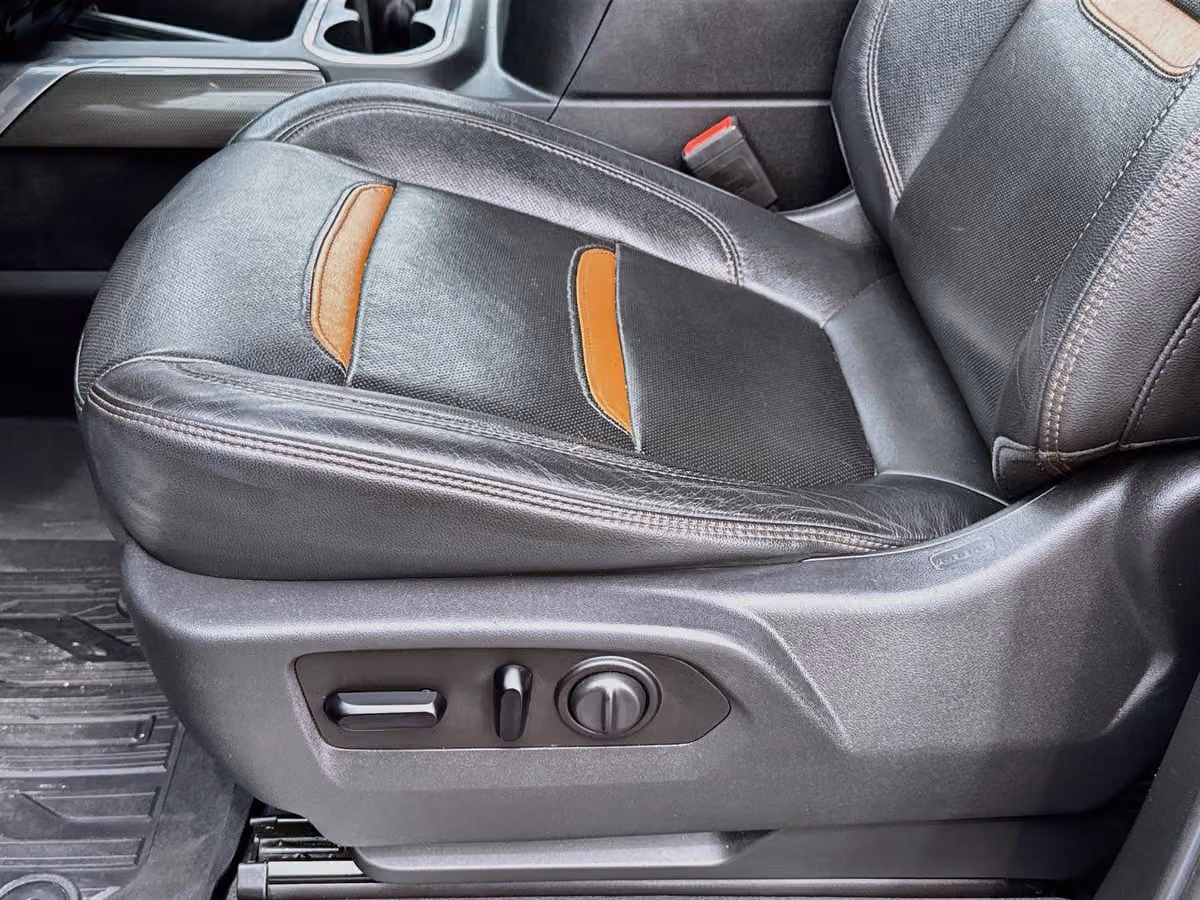 2019 GMC Sierra 1500 AT4 Crew Cab Image 23