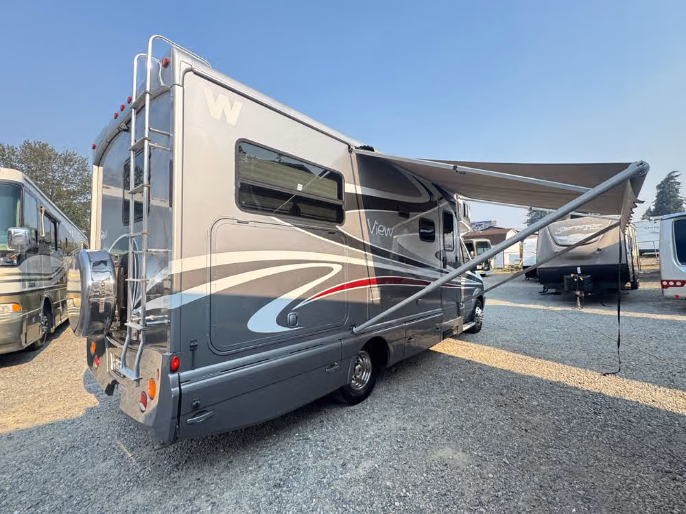 2008 Winnebago View Class B Diesel Image 4