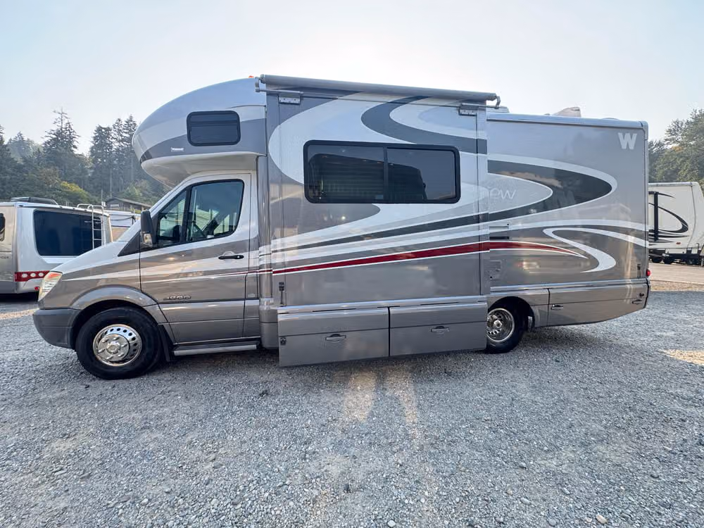 2008 Winnebago View Class B Diesel Image 8