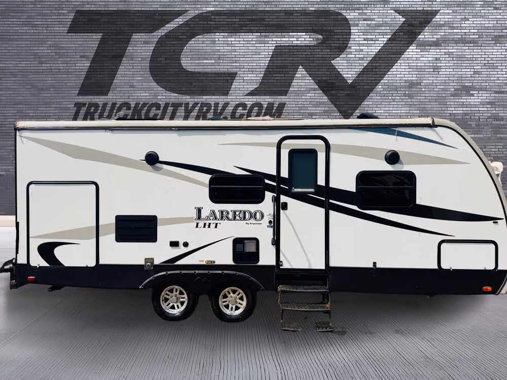 2016 Keystone LAREDO Image 1