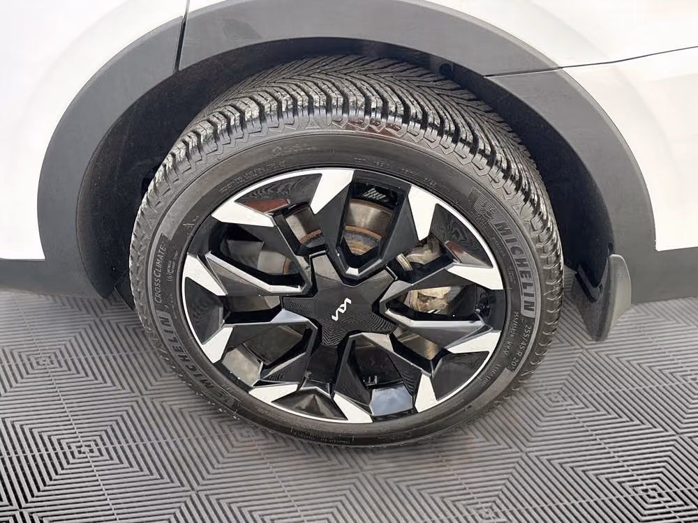 2025 Kia Sorento EX AWD Image 33