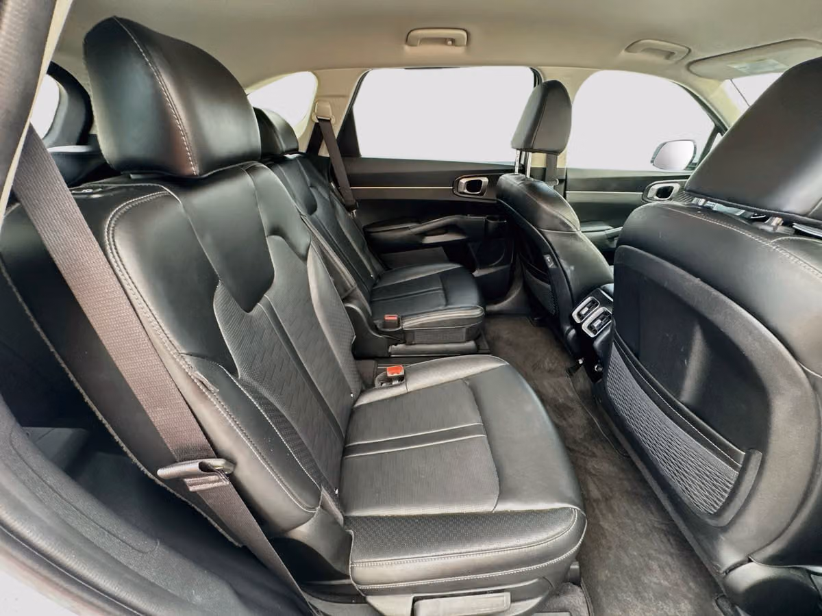 2025 Kia Sorento EX AWD Image 29