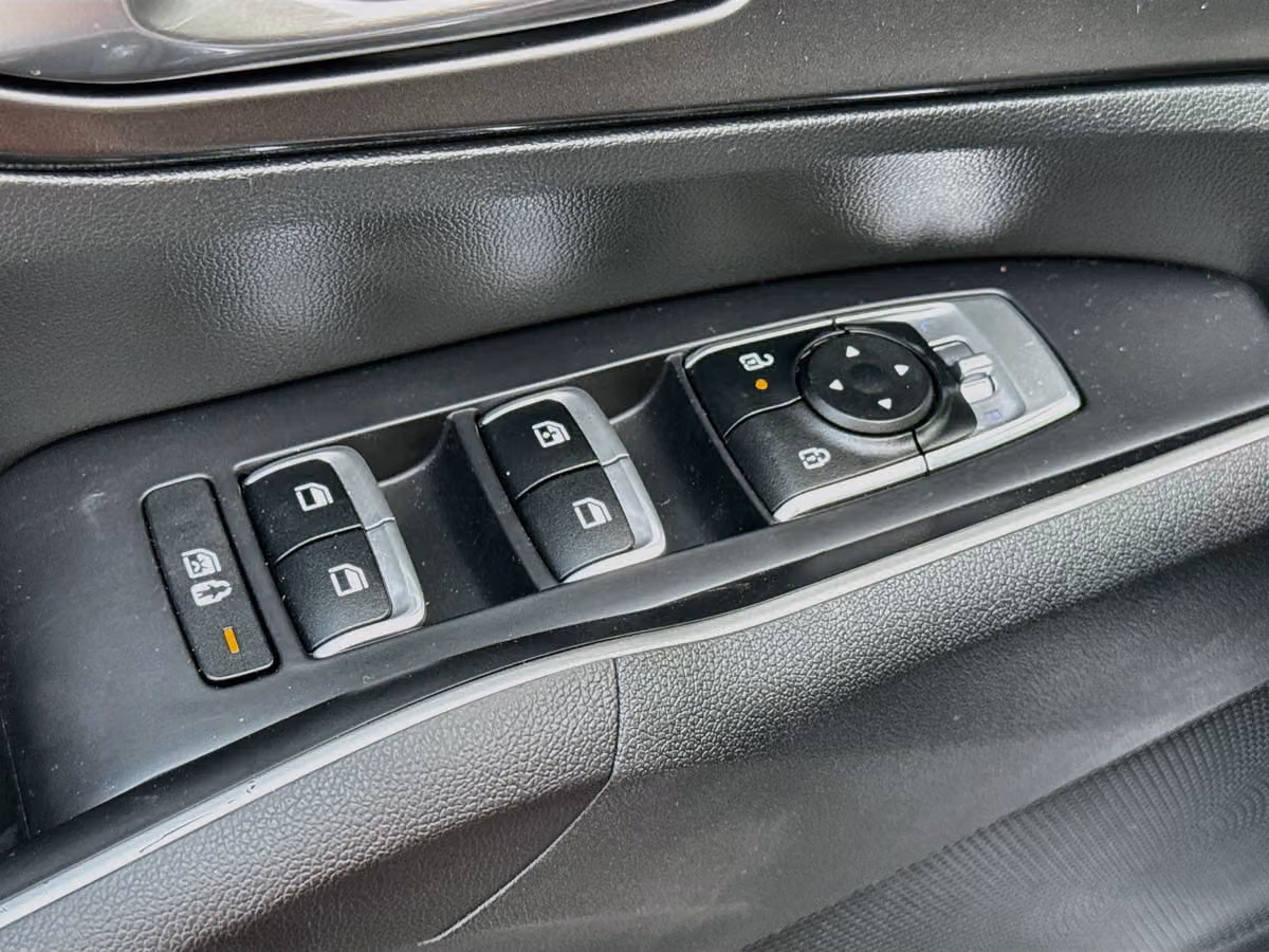 2025 Kia Sorento EX AWD Image 20