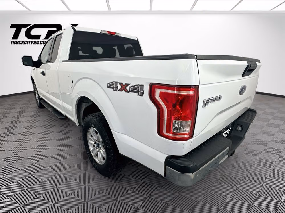 2017 Ford F-150 XLT SuperCab Image 5