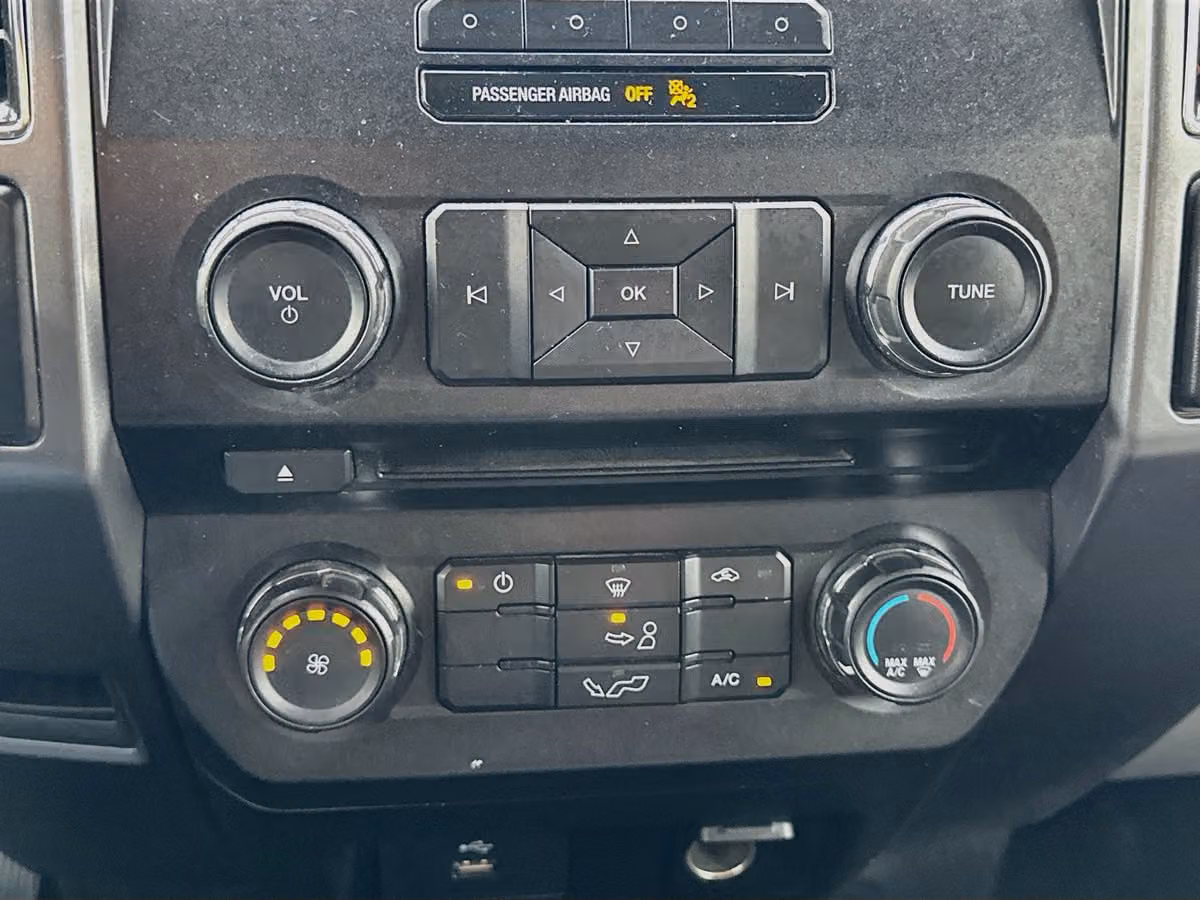 2017 Ford F-150 XLT SuperCab Image 15