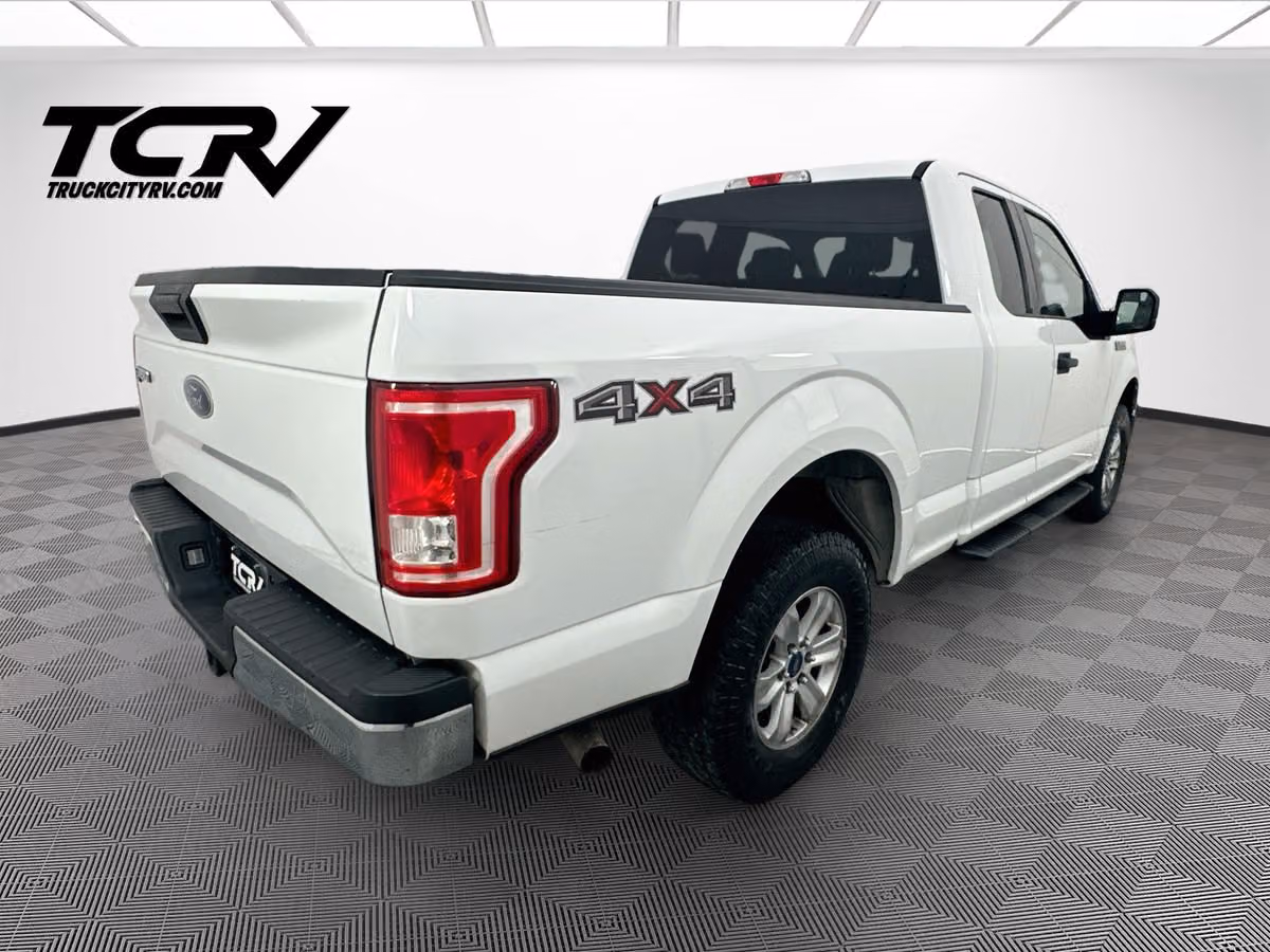 2017 Ford F-150 XLT SuperCab Image 7