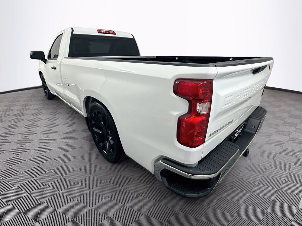 2024 Chevrolet Silverado 1500 Lowered Wheel Tire Image 5