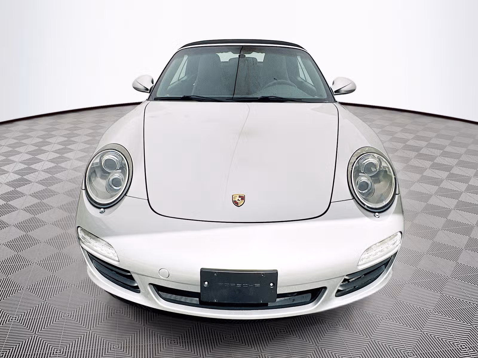 2010 Porsche 911 Carrera 4 Upper Image 2