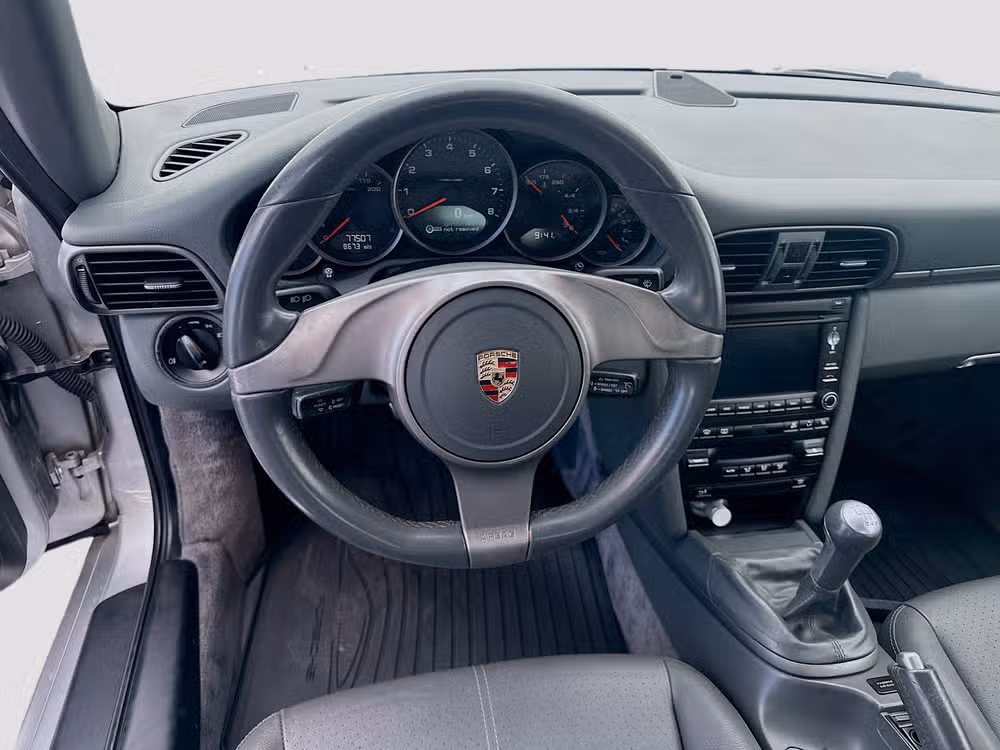 2010 Porsche 911 Carrera 4 Image 12