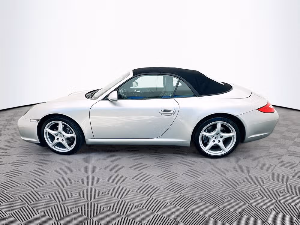 2010 Porsche 911 Carrera 4 Image 4