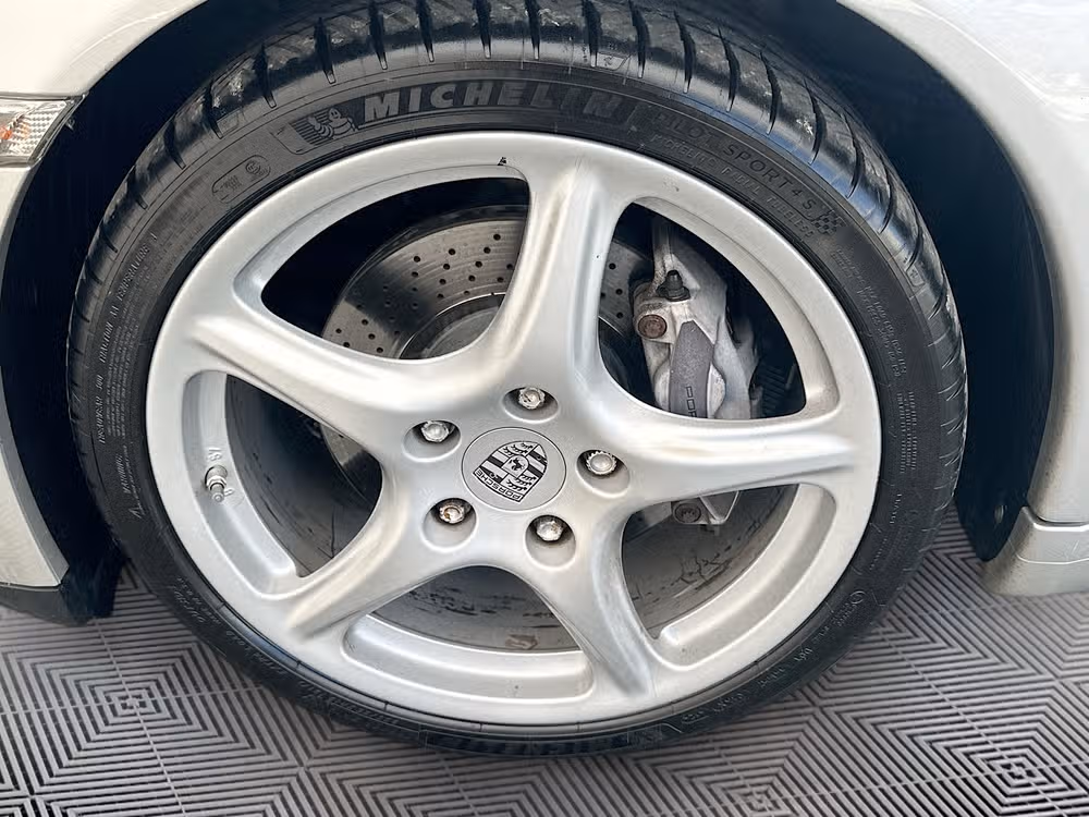 2010 Porsche 911 Carrera 4 Image 31