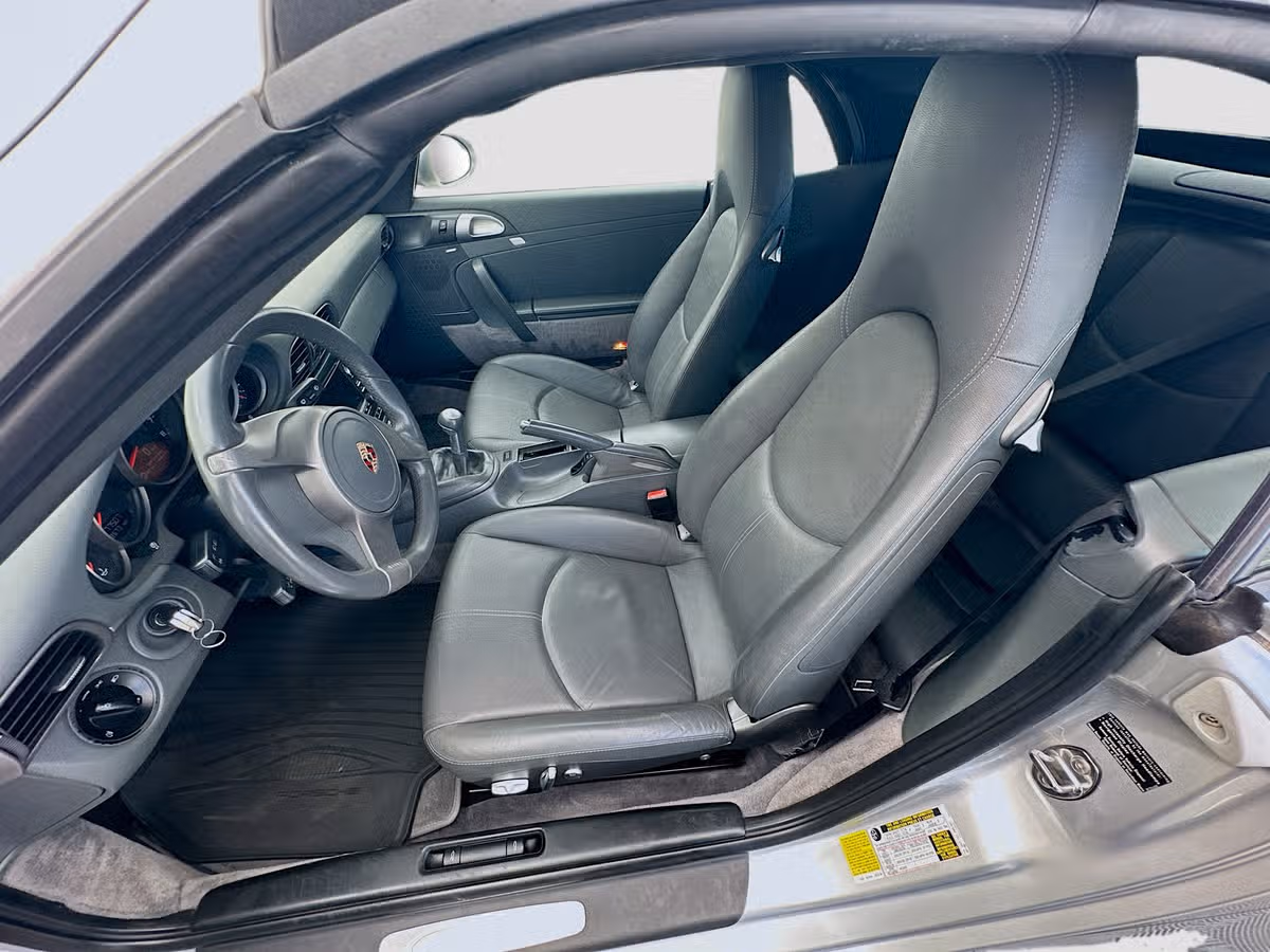 2010 Porsche 911 Carrera 4 Image 11