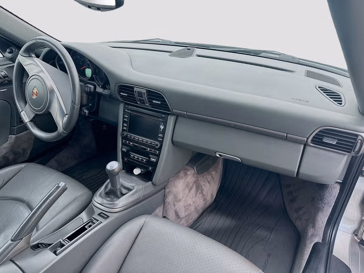 2010 Porsche 911 Carrera 4 Image 29