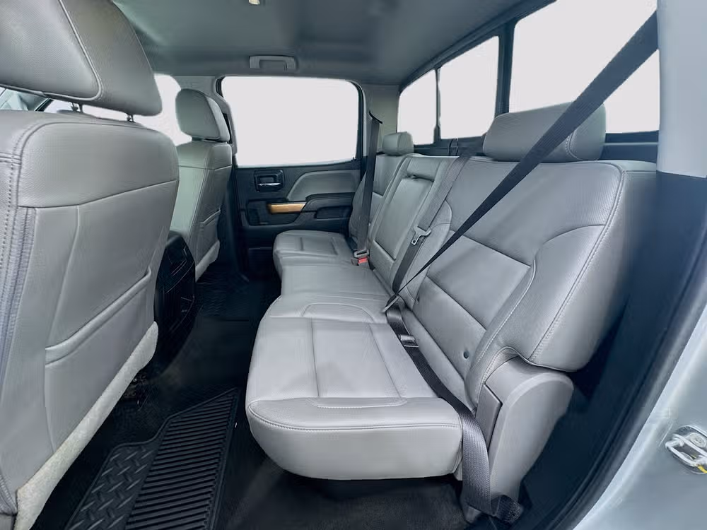 2018 Chevrolet Silverado 2500HD LTZ Crew Cab Image 21