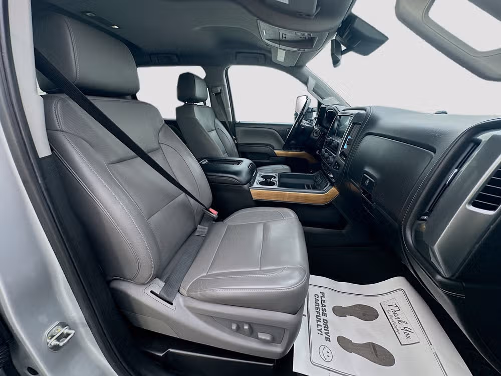 2018 Chevrolet Silverado 2500HD LTZ Crew Cab Image 26