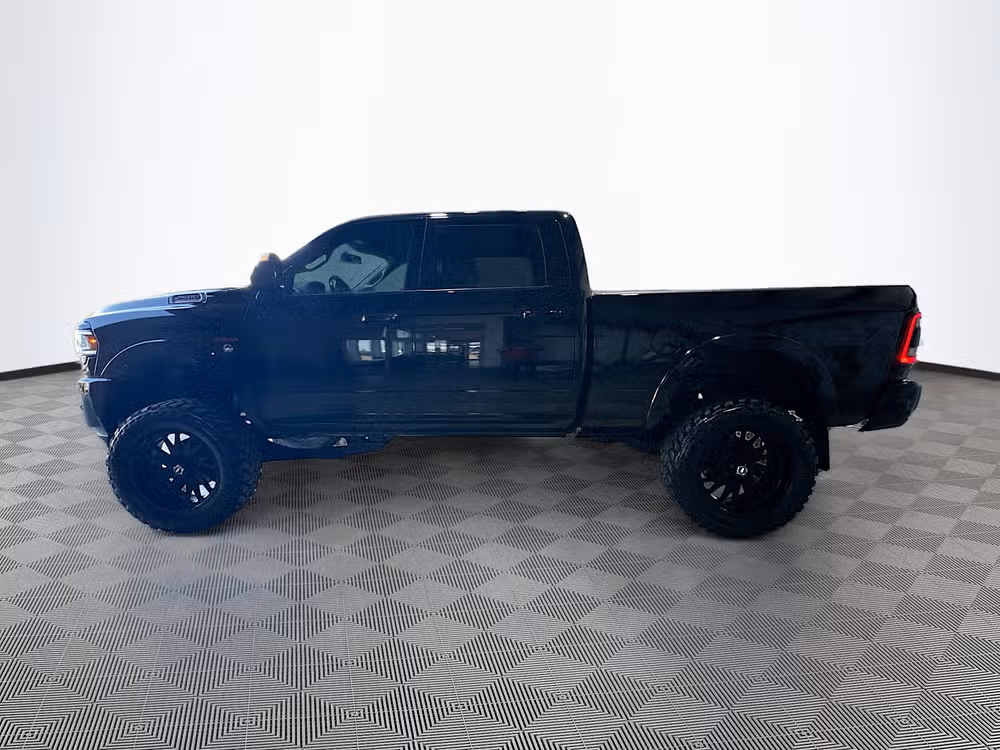 2021 Ram 2500 Laramie Crew Cab Diesel Lifted Image 4