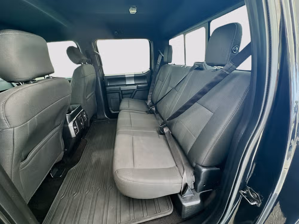 2015 Ford F-150 XLT SuperCrew Image 20