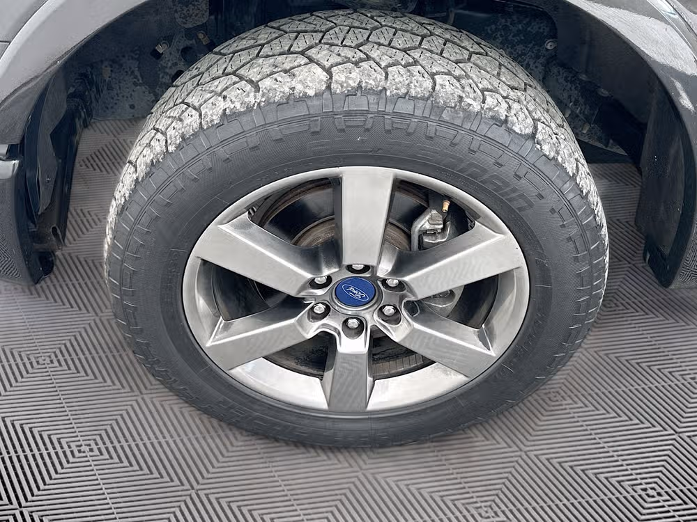 2015 Ford F-150 XLT SuperCrew Image 29