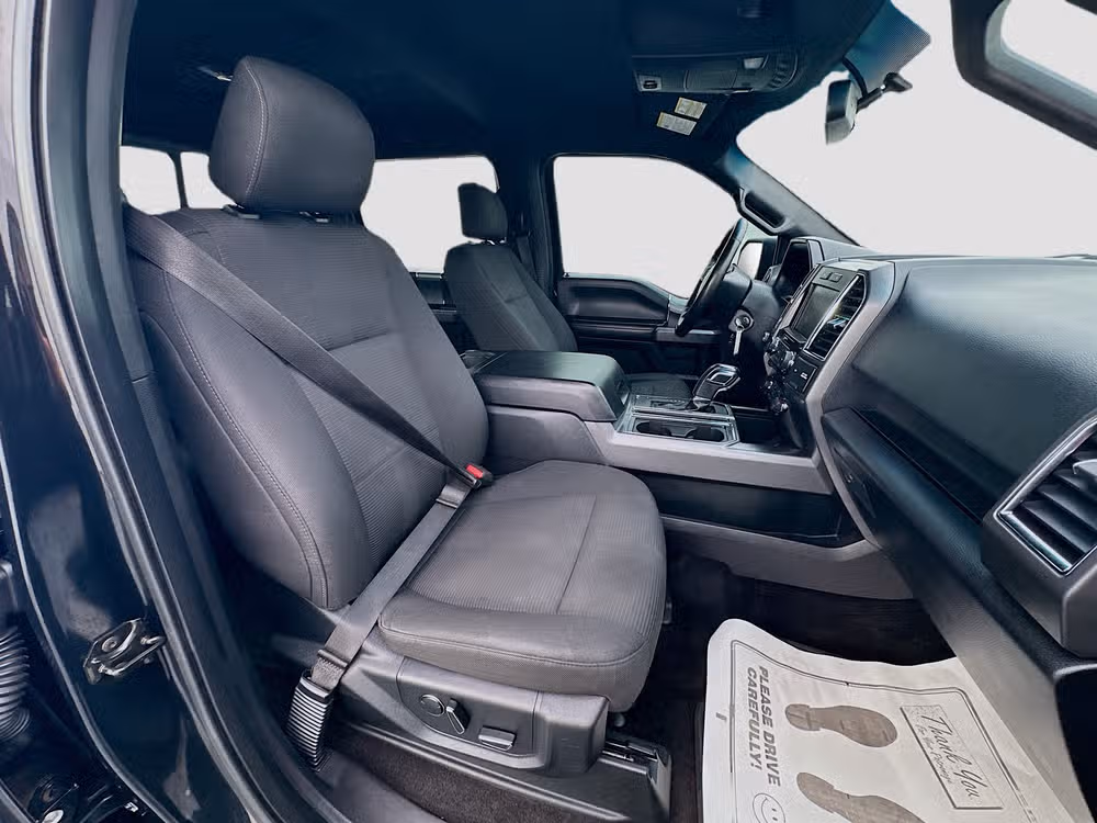 2015 Ford F-150 XLT SuperCrew Image 26